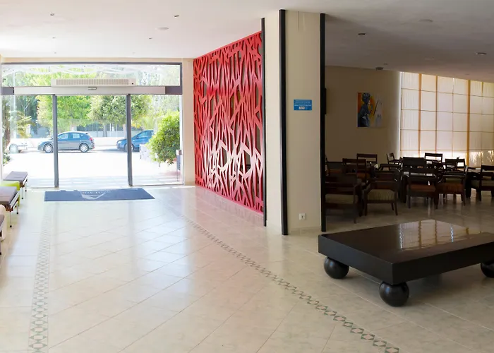 Azuline Hotel Pacific