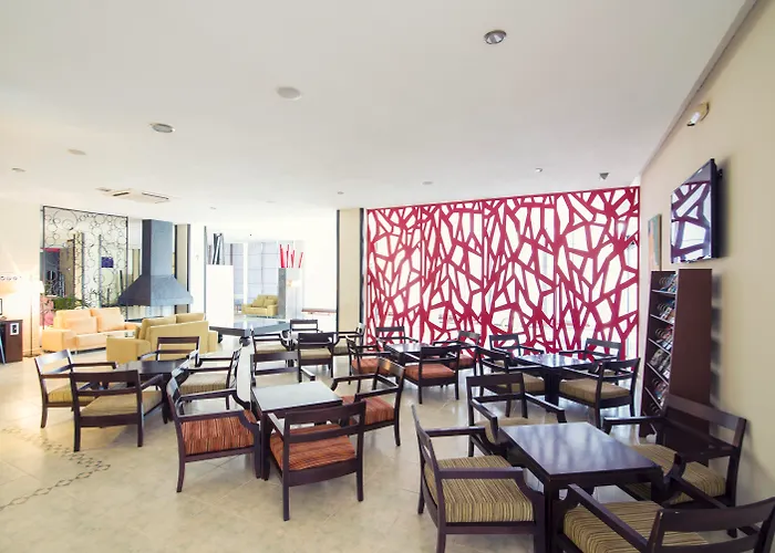 Azuline Hotel Pacific